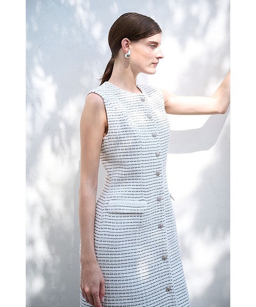 Estella.K(エステラケー)の「Alice Tweed Long Dress ボーダーツイードブレードトリムドレス(ワンピース・レディース・ホワイト系/ブラック系・FREE)」の11枚目の写真