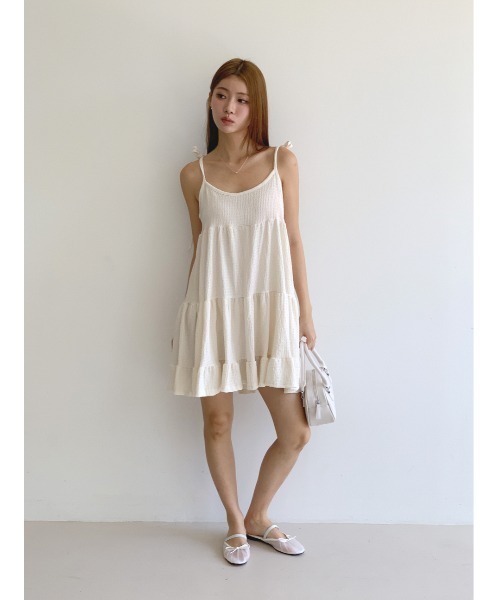 MINS MINIS(ミンスミニス)の「キャミチュニックフリルワンピース(ワンピース・レディース・ベージュ/アイボリー/ブラック・FREE)」の16枚目の写真