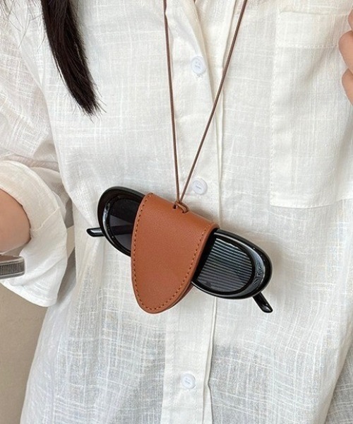 Made in I（メイドインアイ）の「オーバルメガネストラップ（メガネ・レディース・シルバー/アイボリー/ブラック/ブラウン系その他/ブラウン/レオパード・FREE）」の3枚目の写真