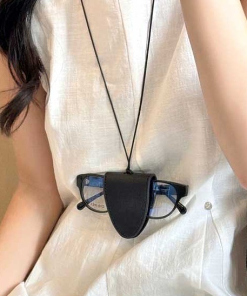 Made in I（メイドインアイ）の「オーバルメガネストラップ（メガネ・レディース・シルバー/アイボリー/ブラック/ブラウン系その他/ブラウン/レオパード・FREE）」の10枚目の写真