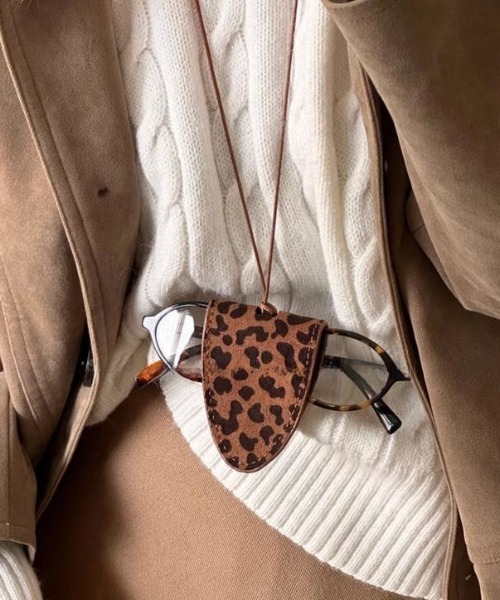 Made in I（メイドインアイ）の「オーバルメガネストラップ（メガネ・レディース・シルバー/アイボリー/ブラック/ブラウン系その他/ブラウン/レオパード・FREE）」の20枚目の写真