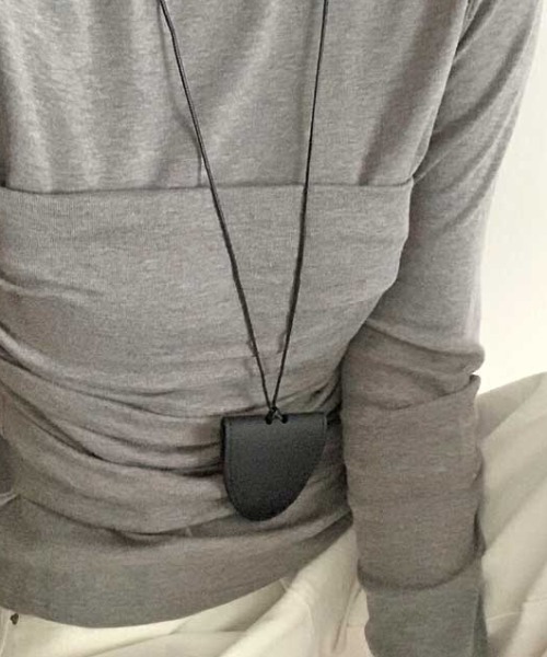 Made in I（メイドインアイ）の「オーバルメガネストラップ（メガネ・レディース・シルバー/アイボリー/ブラック/ブラウン系その他/ブラウン/レオパード・FREE）」の11枚目の写真