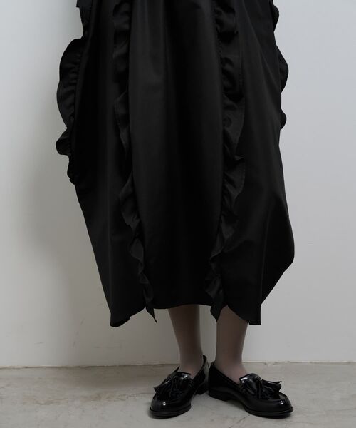 LANVIN en Bleu(ランバンオンブルー)の「フリルコクーンスカート(スカート・レディース・ブラック/チャコールグレー・38/36)」の17枚目の写真