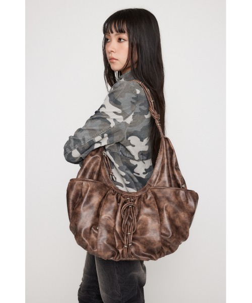 LAGUA GEM（ラグアジェム）の「DROP STRING ROUND バッグ（ショルダーバッグ・レディース・ブラック/ブラウン・FREE）」の21枚目の写真