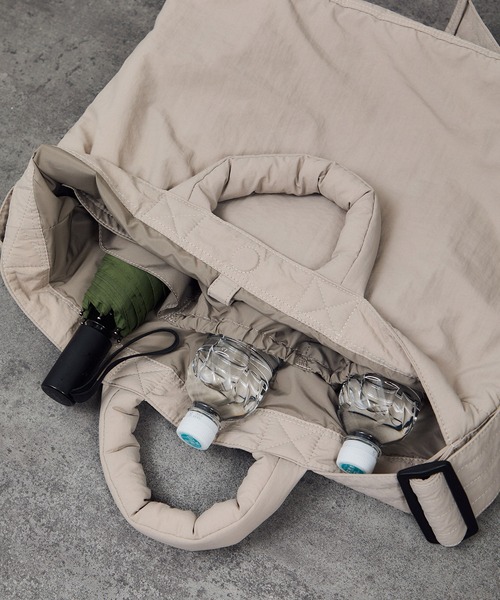 SALON adam et rope'（サロン アダム エ ロペ）の「【WEB限定】ペアレンツトートバッグ［ユニセックスで使える・軽量・A4］（トートバッグ・レディース・ブラック/チャコールグレー/ベージュ系その他2・FREE）」の7枚目の写真