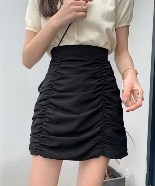 VIBGYOR（ヴィブジョー）の「[NARULA/ナルラ]ギャザーデザイン ショートスカート(CZ)（スカート・レディース・ブラック/ホワイト・FREE）」の2枚目の写真