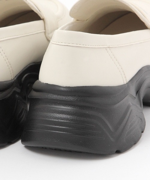 LAKOLE(ラコレ)の「スニーカーローファー / 572541(ローファー・レディース・オフホワイト/ブラック・LARGE/MEDIUM)」の15枚目の写真