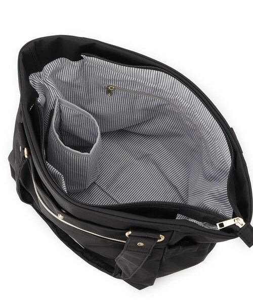 SHOO・LA・RUE（シューラルー）の「【撥水】整理整頓できちゃうトートバッグ（トートバッグ・レディース・ネイビー/ブラック/ナチュラル・00）」の17枚目の写真