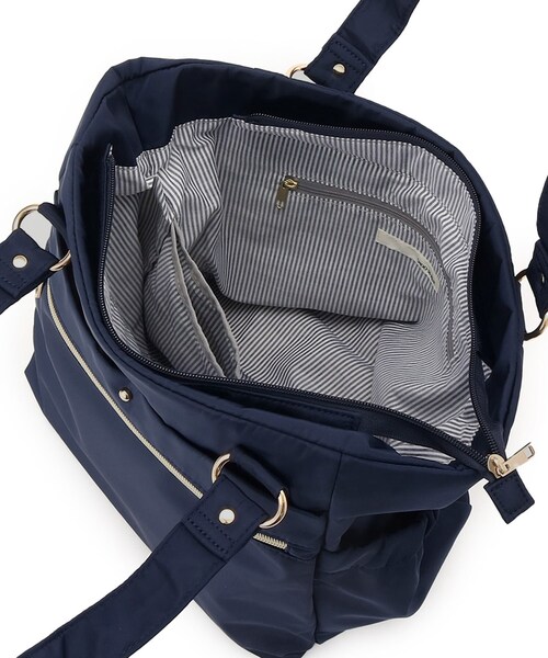 SHOO・LA・RUE（シューラルー）の「【撥水】整理整頓できちゃうトートバッグ（トートバッグ・レディース・ネイビー/ブラック/ナチュラル・00）」の18枚目の写真