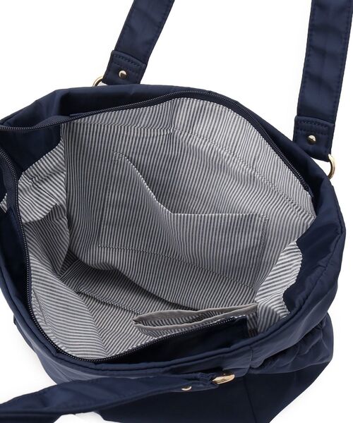 SHOO・LA・RUE（シューラルー）の「【撥水】整理整頓できちゃうトートバッグ（トートバッグ・レディース・ネイビー/ブラック/ナチュラル・00）」の20枚目の写真