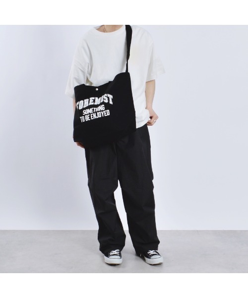 MODISH GAZE(モディシュガゼ)の「【MODISH GAZE】カレッジロゴ キャンバス2WAYトートバッグ(トートバッグ・メンズ・ホワイト系/ブラック・FREE)」の20枚目の写真