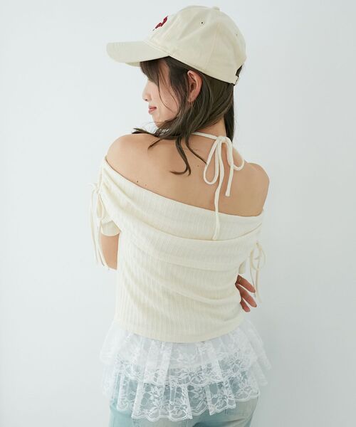 MAJESTIC LEGON(マジェスティックレゴン)の「裾レースオフショルトップス(Tシャツ/カットソー・レディース・グレー/アイボリー/ピンク・MEDIUM)」の10枚目の写真