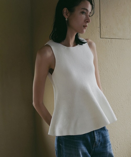 MANOF(マノフ)の「RIB PEPLUM KNIT TOPS(その他トップス・レディース・ホワイト/ブラック/その他・FREE)」の5枚目の写真