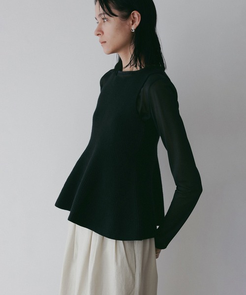 MANOF(マノフ)の「RIB PEPLUM KNIT TOPS(その他トップス・レディース・ホワイト/ブラック/その他・FREE)」の12枚目の写真