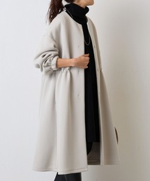 Beardsley ノーカラー　コート　 オフホワイト BEARDSLEY ノーカラーコート コート 後ろぷっくりウールショート