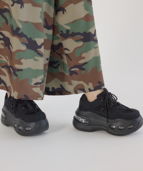 RODEO CROWNS WIDE BOWL(ロデオクラウンズワイドボウル)の「ボリュームソールスニーカー(スニーカー・レディース・ブラック/マルチ/ベージュ系その他・MEDIUM/LARGE)」の8枚目の写真