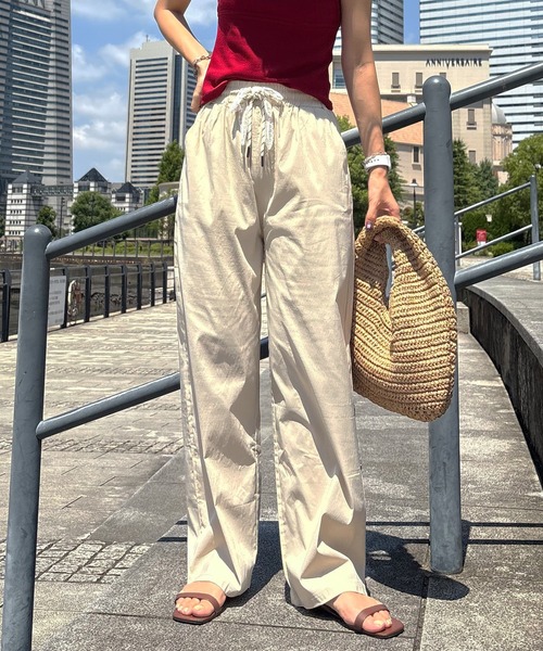 ISOOK（アイスー）の「【ISOOK / アイスー】レースリボンイージーパンツ / リラックスパンツ ストレートパンツ ハイウエスト ゴムパンツ 総ゴム 紐仕様 ドローコード ドロスト レース 無地 ベージュ ブラック 黒 ZOZOTOWN限定（その他パンツ・レディース・ベージュ/ブラック・FREE）」の8枚目の写真