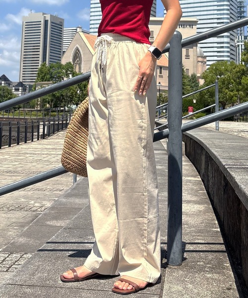 ISOOK（アイスー）の「【ISOOK / アイスー】レースリボンイージーパンツ / リラックスパンツ ストレートパンツ ハイウエスト ゴムパンツ 総ゴム 紐仕様 ドローコード ドロスト レース 無地 ベージュ ブラック 黒 ZOZOTOWN限定（その他パンツ・レディース・ベージュ/ブラック・FREE）」の16枚目の写真