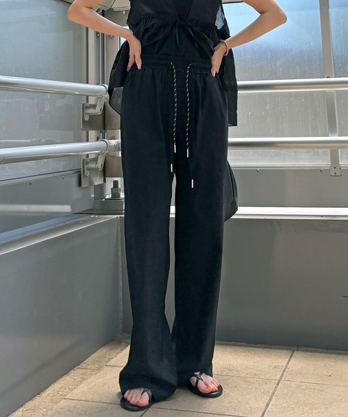 ISOOK（アイスー）の「【ISOOK / アイスー】レースリボンイージーパンツ / リラックスパンツ ストレートパンツ ハイウエスト ゴムパンツ 総ゴム 紐仕様 ドローコード ドロスト レース 無地 ベージュ ブラック 黒 ZOZOTOWN限定（その他パンツ・レディース・ベージュ/ブラック・FREE）」の13枚目の写真