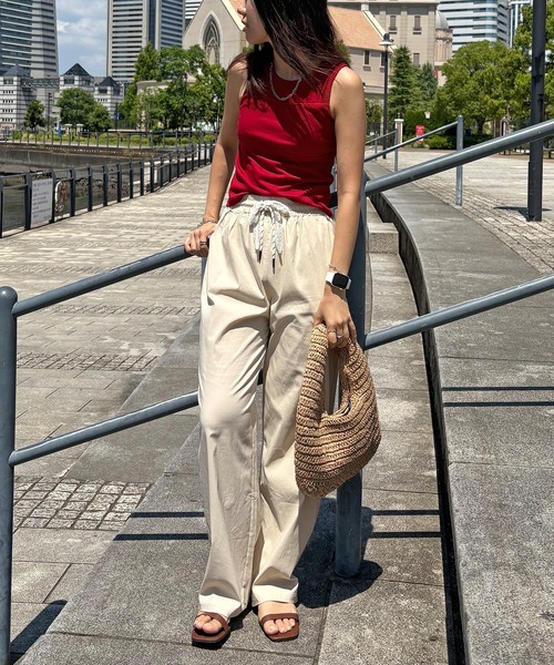 ISOOK（アイスー）の「【ISOOK / アイスー】レースリボンイージーパンツ / リラックスパンツ ストレートパンツ ハイウエスト ゴムパンツ 総ゴム 紐仕様 ドローコード ドロスト レース 無地 ベージュ ブラック 黒 ZOZOTOWN限定（その他パンツ・レディース・ベージュ/ブラック・FREE）」の6枚目の写真