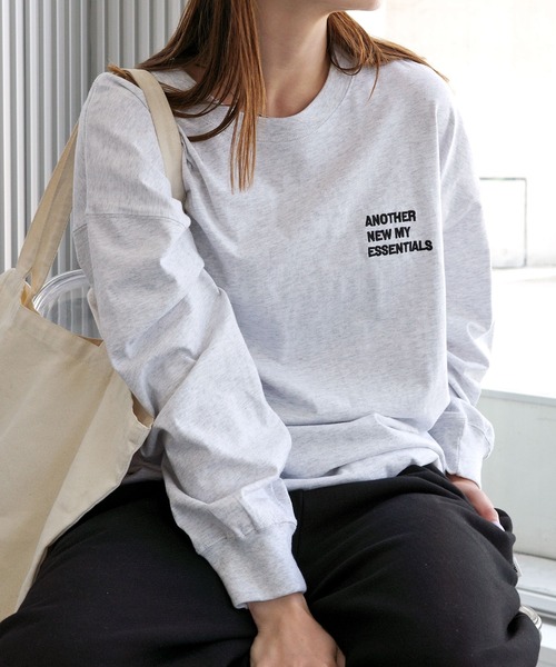 ANME（アンメ）の「ANMEエンブロイダリーロゴ長袖Tシャツ（Tシャツ/カットソー・レディース・オートミール/オフホワイト/ブラック・S/M/L）」の3枚目の写真