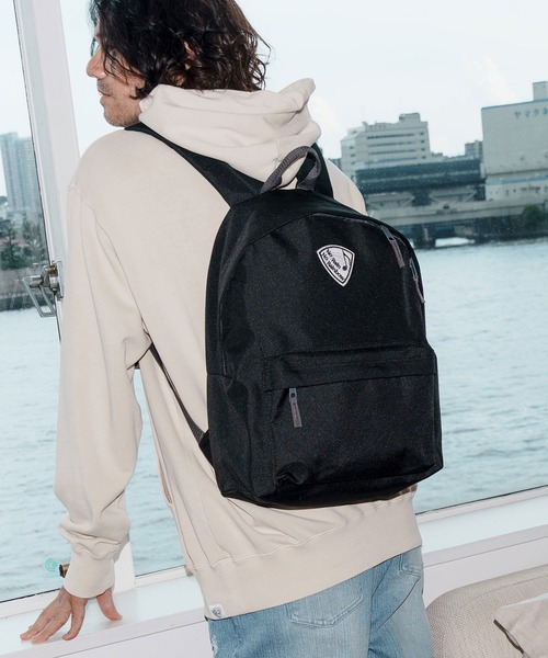 No Rain No Rainbow(ノーレインノーレインボー)の「mko13100-NR mini backpack with pick patch リュック(NR25W-32)(バックパック/リュック・メンズ・ブラック・FREE)」の4枚目の写真