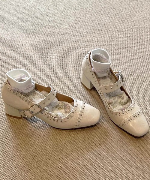 HALEY PESCA（ヘーリーペスカ）の「HALEY PESCA/ヴィンテージスタッズ　ローファーパンプス（ローファー・レディース・ブラック/アイボリー・38/36）」の6枚目の写真