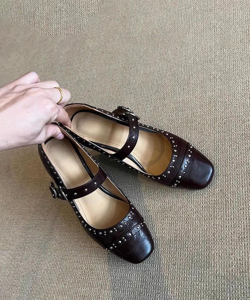 HALEY PESCA（ヘーリーペスカ）の「HALEY PESCA/ヴィンテージスタッズ　ローファーパンプス（ローファー・レディース・ブラック/アイボリー・38/36）」の8枚目の写真