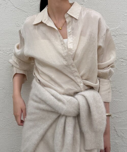 LOUNGEDRESS（ラウンジドレス）の「とろみシャツ（シャツ/ブラウス・レディース・ブラック/ブラウン/アイボリー・FREE）」の2枚目の写真