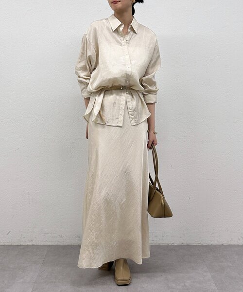 LOUNGEDRESS（ラウンジドレス）の「とろみシャツ（シャツ/ブラウス・レディース・ブラック/ブラウン/アイボリー・FREE）」の9枚目の写真