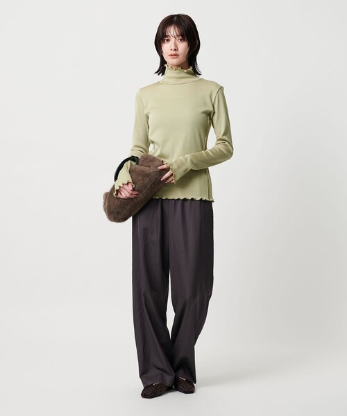 BEAUTY&YOUTH UNITED ARROWS(ビューティーアンドユースユナイテッドアローズ)の「ポリエステルコットンテレコ メロータートルネック カットソー(Tシャツ/カットソー・レディース・ライム/ブラック/ナチュラル/オフホワイト/ライトブルー・FREE)」の9枚目の写真