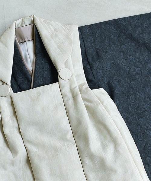 utatane（ウタタネ）の「七五三３歳用被布コートセット 男の子 ひよこ商店 象牙色ジャガード×ダマスク（着物・キッズ・グリーン/ネイビー・85-100cm）」の8枚目の写真