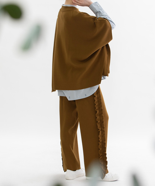 nop de nod(ノップドゥノッド)の「プレーティング総針フリルパンツ(その他パンツ・レディース・キャメル/グレー/ブラック・M)」の6枚目の写真