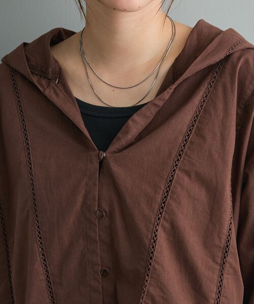 CRAFT STANDARD BOUTIQUE（クラフトスタンダードブティック）の「梯子レースフード付きブラウス（シャツ/ブラウス・レディース・ブラウン/ホワイト/チャコールグレー・FREE）」の12枚目の写真