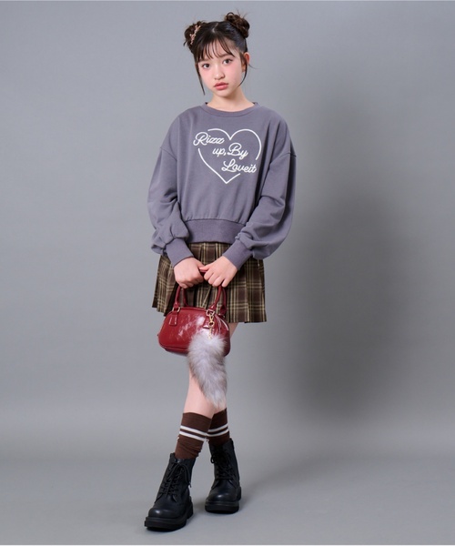 by LOVEiT（バイラビット）の「ハートロゴプルオーバー（スウェット・キッズ・ブルー/アイボリー/チャコール・140cm/120cm/130cm/150cm/160cm）」の5枚目の写真