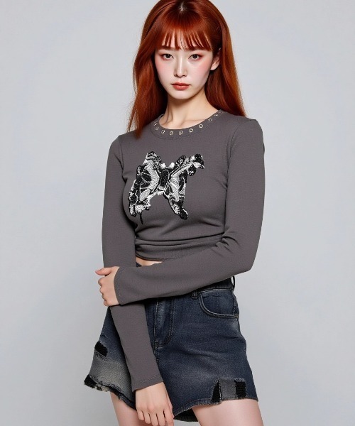 .KOM(ドットコム)の「A'GEM/9 × .kom 『.KOM/ドットケーオーエム』 Grunge Butterfly Design Long Sleeve T-shirt/グランジ系 バタフライデザイン 長袖Tシャツ(Tシャツ/カットソー・レディース・ホワイト/ブラック/グレー・FREE)」の1枚目の写真