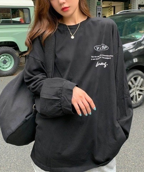 maison de LATIR(メゾンドラティール)の「夏もラグランスリーブでゆったり可愛いがgood。BIGシルエットなロゴロンT(Tシャツ/カットソー・レディース・ホワイト/ブラック・FREE)」の3枚目の写真