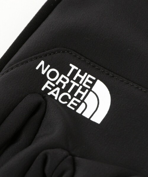 THE NORTH FACE（ザノースフェイス）の「THE NORTH FACE / ウインドストッパー(R )イーチップ グローブ（手袋・メンズ・ブラック/カーキ・MEDIUM）」の4枚目の写真
