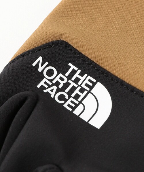 THE NORTH FACE（ザノースフェイス）の「THE NORTH FACE / ウインドストッパー(R )イーチップ グローブ（手袋・メンズ・ブラック/カーキ・MEDIUM）」の8枚目の写真