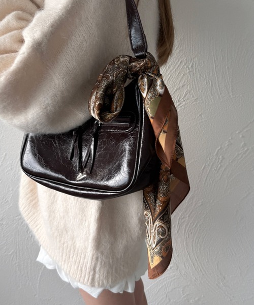 kutir（クティール）の「kutirlune／ペイズリースカーフ2（バンダナ/スカーフ・レディース・ブラウン・FREE）」の3枚目の写真