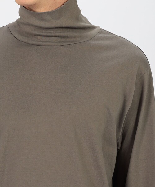 TOMORROWLAND (トゥモローランド)の「60/3スビンコットン タートルネック ロングスリーブカットソー(Tシャツ/カットソー・メンズ・ホワイト/ライトブラウン/チャコールグレー/ブルー・M/S/L)」の8枚目の写真