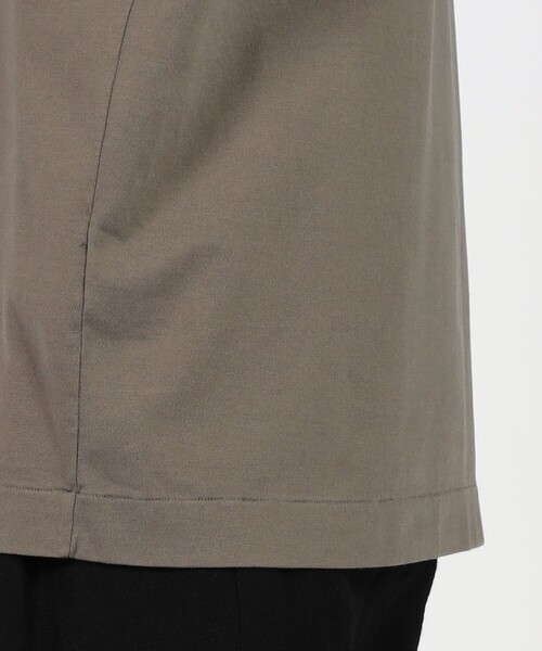 TOMORROWLAND (トゥモローランド)の「60/3スビンコットン タートルネック ロングスリーブカットソー(Tシャツ/カットソー・メンズ・ホワイト/ライトブラウン/チャコールグレー/ブルー・M/S/L)」の10枚目の写真