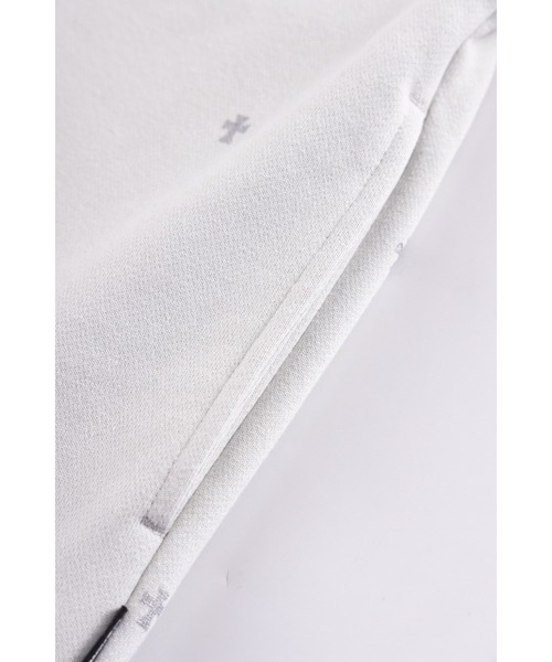 UNKNOWN LONDON(アンノウン・ロンドン)の「スエットパンツ|Tiny Cross Glitter Sweat Pants|Unknown London(スウェットパンツ・メンズ・シルバーグレー/ブラック・SMALL/MEDIUM/LARGE/X-LARGE)」の4枚目の写真