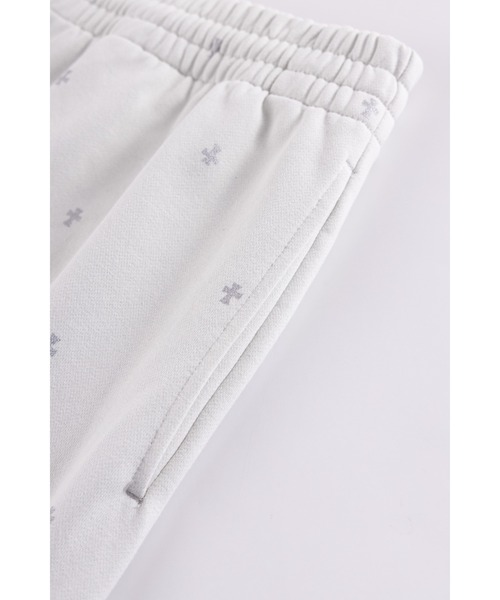 UNKNOWN LONDON(アンノウン・ロンドン)の「スエットパンツ|Tiny Cross Glitter Sweat Pants|Unknown London(スウェットパンツ・メンズ・シルバーグレー/ブラック・SMALL/MEDIUM/LARGE/X-LARGE)」の6枚目の写真
