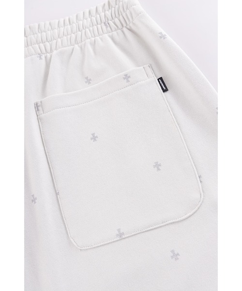 UNKNOWN LONDON(アンノウン・ロンドン)の「スエットパンツ|Tiny Cross Glitter Sweat Pants|Unknown London(スウェットパンツ・メンズ・シルバーグレー/ブラック・SMALL/MEDIUM/LARGE/X-LARGE)」の11枚目の写真