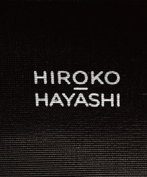 HIROKO HAYASHI（ヒロコハヤシ）の「OSTRO（オストロ）クロワッサンバッグ（ハンドバッグ・レディース・シルバー系4・00）」の9枚目の写真
