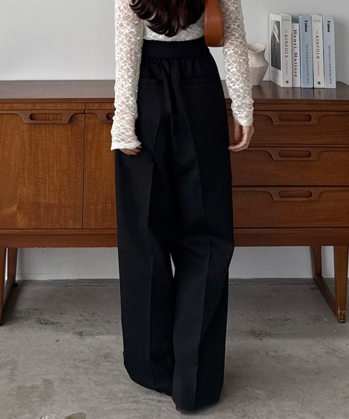 callautia（カラウティア）の「ベルト付きダブルタックワイドパンツ（スラックス・レディース・ブラック/チャコール/ベージュ・SMALL/MEDIUM/LARGE）」の10枚目の写真