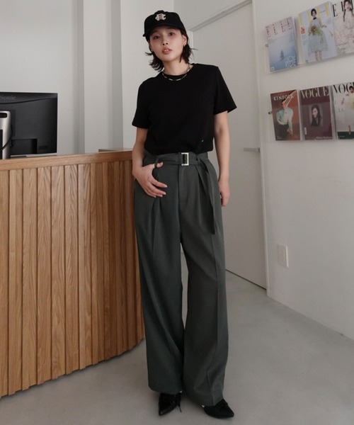 callautia（カラウティア）の「ベルト付きダブルタックワイドパンツ（スラックス・レディース・ブラック/チャコール/ベージュ・SMALL/MEDIUM/LARGE）」の11枚目の写真