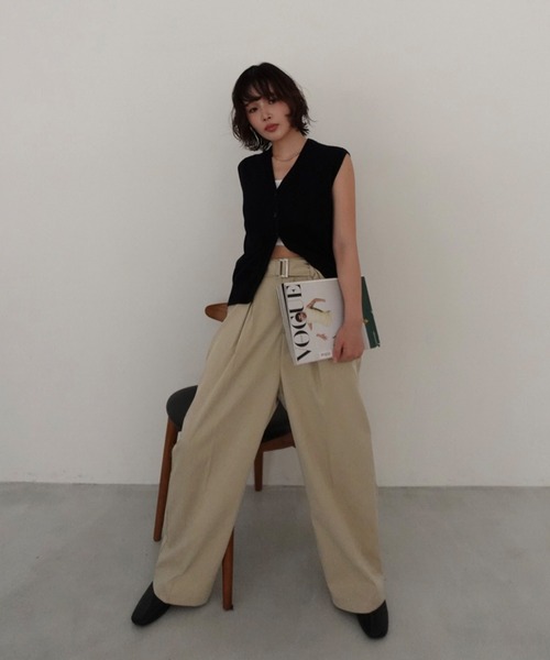 callautia（カラウティア）の「ベルト付きダブルタックワイドパンツ（スラックス・レディース・ブラック/チャコール/ベージュ・SMALL/MEDIUM/LARGE）」の14枚目の写真