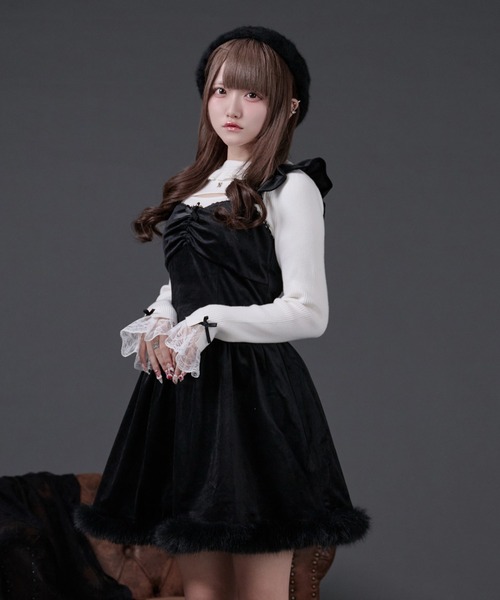 Pal elfy（パルエルフィー）の「ファー付きベロアキャミワンピース